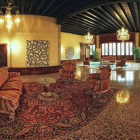 Hotel Liassidi Palace Венеция Екстериор снимка