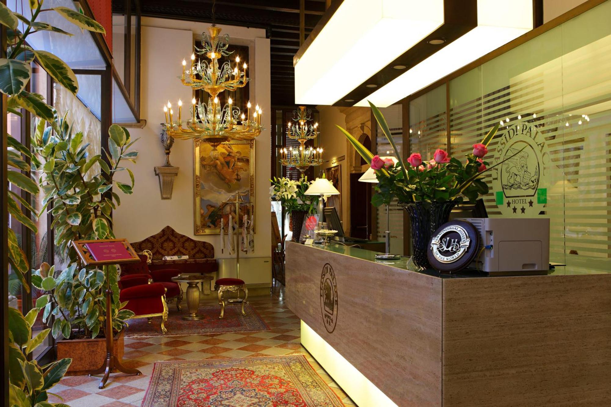 Hotel Liassidi Palace Венеция Екстериор снимка
