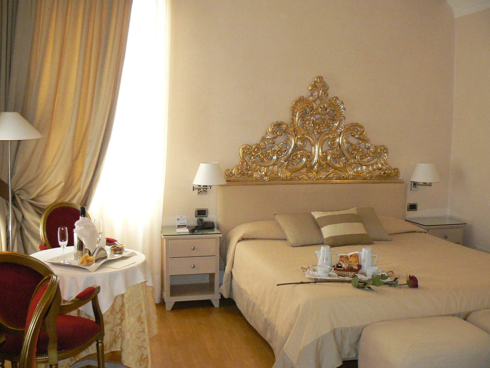 Hotel Liassidi Palace Венеция Стая снимка